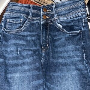 KanCan Dark Wash Junior size Jeans